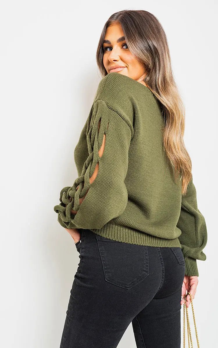 Cable Knit Jumper with Cut Out Detail Moda